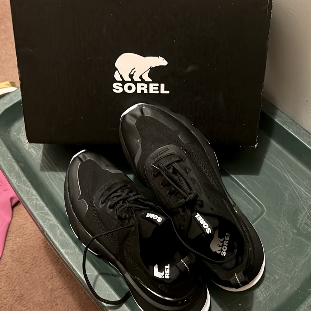 Sorel Women’s Kinetic Rush Ripstop Sneakers Size 6.5 Black EUC
